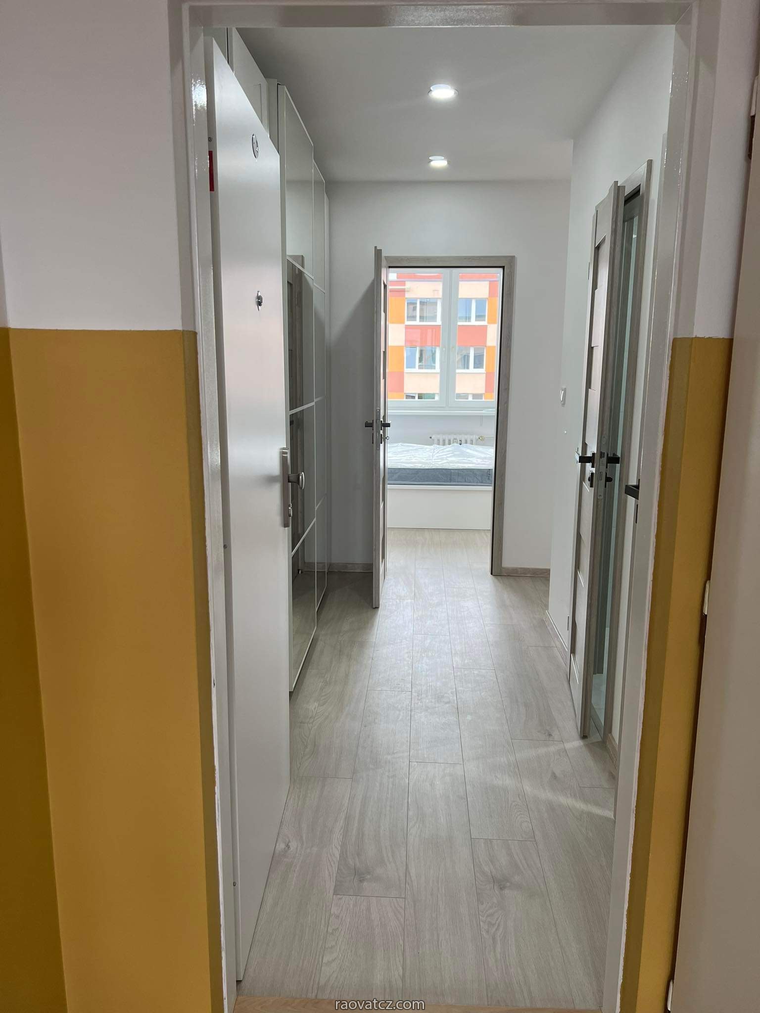 Cần Cho thuê nhà byt 2+kk, Praha 4